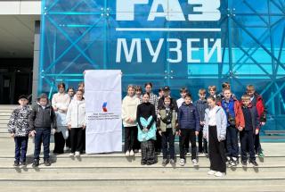 В рамках реализации проекта 'Поколение помнящих' при поддержке Президентского фонда культурных инициатив, 5 в класс посетил экскурсию в Музей ГАЗ.